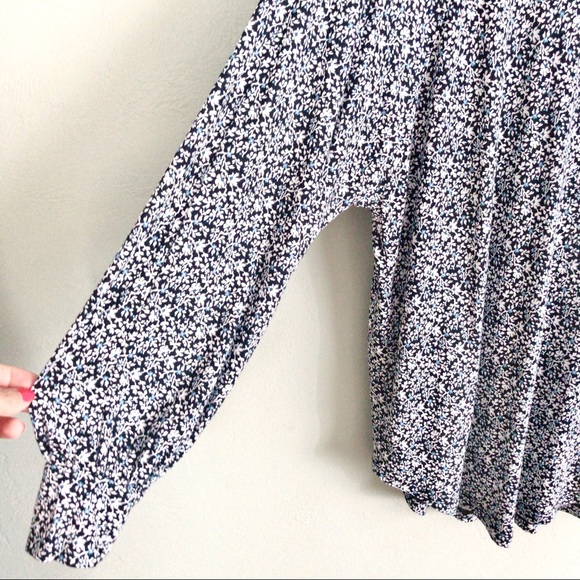 LOFT Vine Dolman Shirttail Tee - Picture 6 of 8